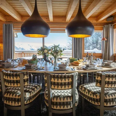 Fitzgerald - Ovo Network Chalet