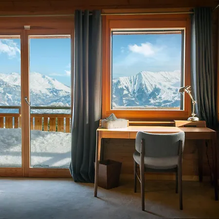 Chalet Fitzgerald - Ovo Network *