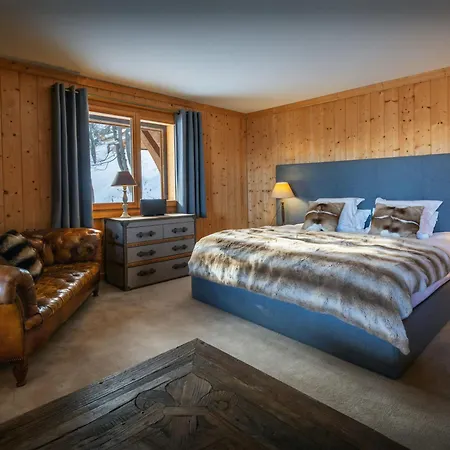 Fitzgerald - Ovo Network Chalet